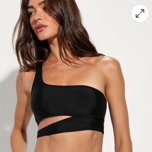 Lulus Sun And Games Black One Shoulder Cut Out Swim Bikini Top Size XS